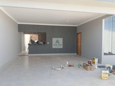 Casa com 3 quartos à venda, 201.0m²