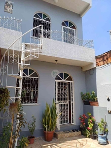 Casa com 4 quartos à venda no bairro Colônia Oliveira Machado, 146m²