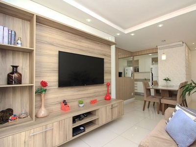Apartamento com 2 dormitórios à venda, 58 m² por R$ 320.000,00 - Vila Nova - Porto Alegre/