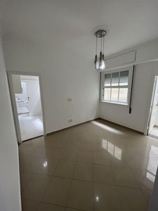 Apartamento para venda possui 59 metros quadrados com 1 quarto em Copacabana - Rio de Jane