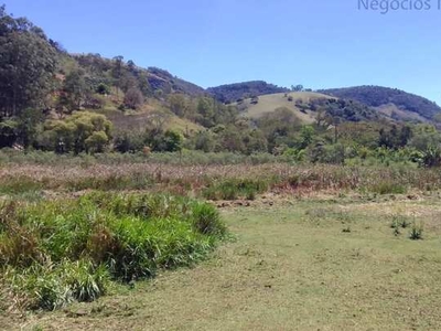 Ótima Chácara de 20.000,00 m2 a Venda em Extrema - MG - bairro Juncal