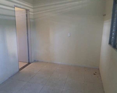 Aluga-se apartamento no Nova Betânia, com 1/4