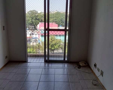 Apartamento com 02 dormitórios, sala 2 ambientes com bar e sacada, 1 banheiro, 1 vaga