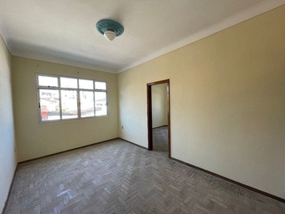 Apartamento com 3 dormitórios para alugar, 100 m² por R$ 1.320,00/mês - Caiçaras - Belo Ho