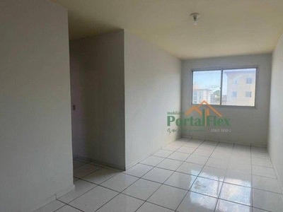 Apartamento com 3 dormitórios para alugar, 65 m² por R$ 1.250,00/mês - Valparaíso - Serra/