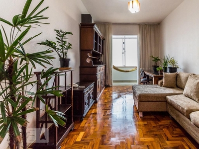 APARTAMENTO no 10º andar com 1 dormitório