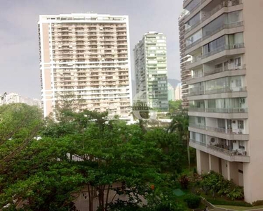 Apartamento Residencial em Rio de Janeiro - RJ, Barra da Tijuca