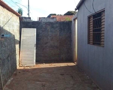 Casa de Aluguel c/ 1 suite e mais 2 quartos e garagem, no Nova Lima