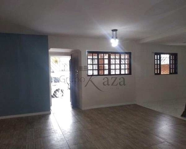 Casa para aluguel com 98 metros quadrados com 3 quartos