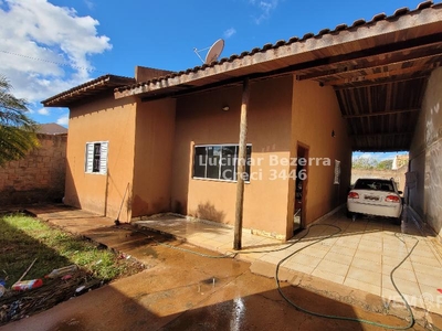 Casa Térrea com 3 Quartos à Venda por R$ 290.000