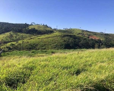 Lote 600m² Com área rural