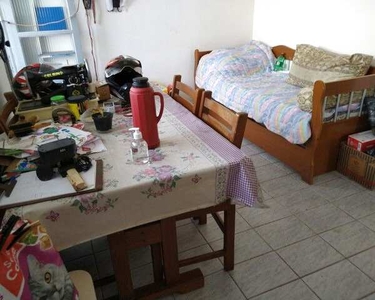 OPORTUNIDADE!!!! Apartamento 2º ANDAR DE ESCADA com 2 quartos em Boqueirão - Praia Grande