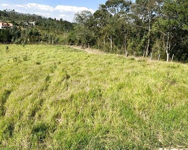 Terreno com espaço feito para sua casa de campo!