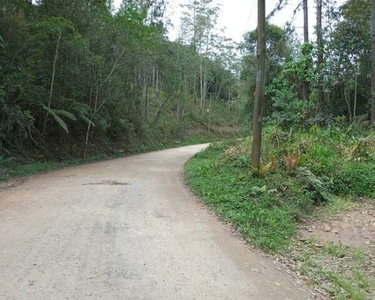 Terreno em São Lourenço da Serra medindo 2.000,00 m²