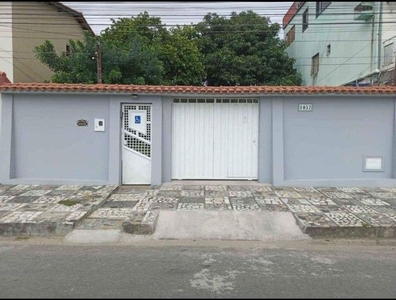 *Vendo casa escriturada no Vitória