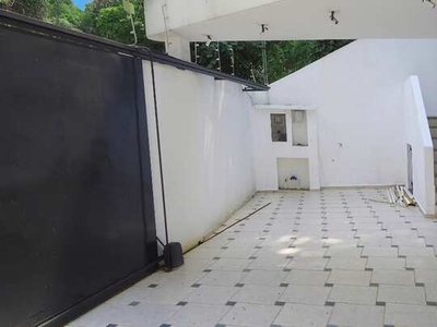 Casa com 4 Quartos e 4 banheiros para Alugar, 200 m² por R$ 5.000/Mês Butantã próximo a es