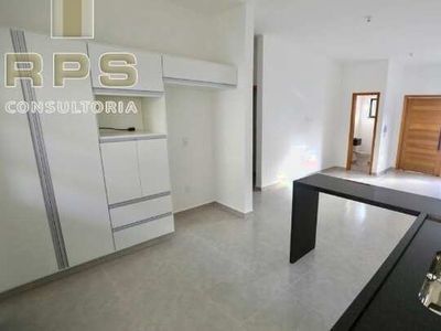 Casa totalmente térrea para locação em condomínio fechado, no bairro Vila Petrópolis em At