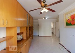 APARTAMENTO no 2º andar com 3 dormitórios e 2 garagens