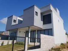 Casa à venda no bairro Ambrósio em Garopaba