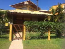 Casa à venda ou aluguel por temporada no bairro Loteamento Panorâmico em Garopaba
