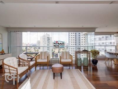 Apartamento à venda em Santo Amaro com 189 m², 3 quartos, 3 suítes, 3 vagas
