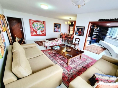 Apartamento em Candelária, Natal/RN de 175m² 3 quartos à venda por R$ 698.000,00