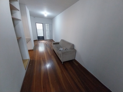 Apartamento em Fernão Dias, Belo Horizonte/MG de 75m² 2 quartos para locação R$ 1.350,00/mes