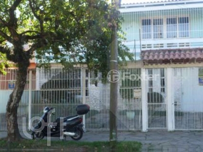 Casa 3 dorms à venda Rua Professor Pedro Santa Helena, Jardim do Salso - Porto Alegre