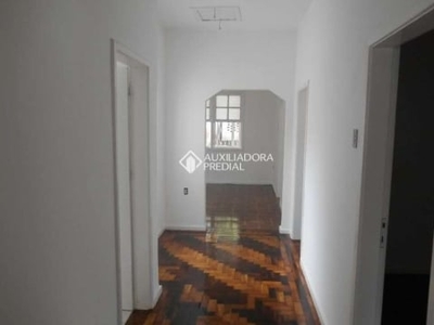 Casa com 3 quartos à venda na rua monteiro lobato, 47, partenon, porto alegre, 125 m2 por r$ 580.000