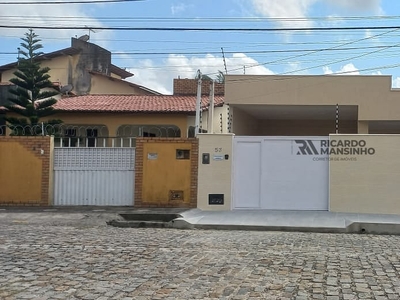 Casa em Emaús, Parnamirim/RN de 130m² 3 quartos à venda por R$ 379.000,00