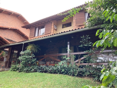 Casa em Jardim, Saquarema/RJ de 237m² 4 quartos à venda por R$ 799.000,00