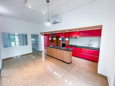 Casa em Novo Aleixo, Manaus/AM de 120m² 3 quartos à venda por R$ 849.000,00 ou para locação R$ 4.800,00/mes