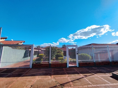 Casa em Vila Nova Campo Grande, Campo Grande/MS de 189m² 4 quartos à venda por R$ 459.000,00