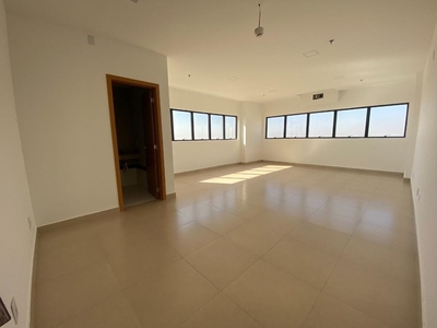 Sala em Vila Brasília Complemento, Aparecida de Goiânia/GO de 44m² à venda por R$ 369.000,00
