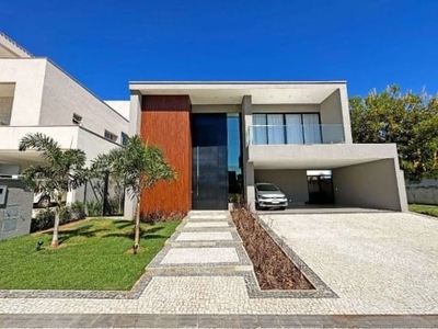 Sobrado com 04 suítes para locação, 358m² - r$ 17.700/mês no portal do sol green