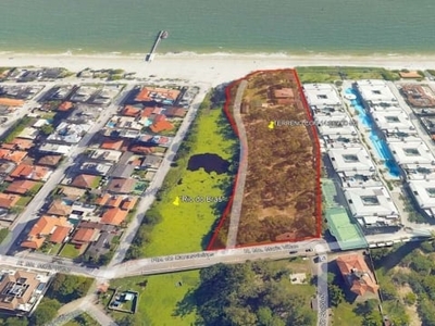 Terreno com 14.069,00 m² a beira mar - praia de canasvieiras em florianopolis - sc