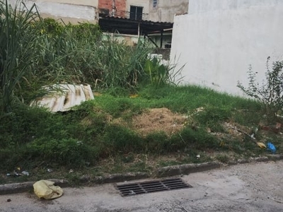 Terreno plano 50m² em vila, realengo