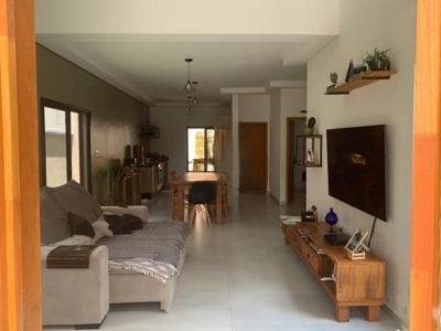 Vendo uma linda casa térrea no villa branca- 147m²