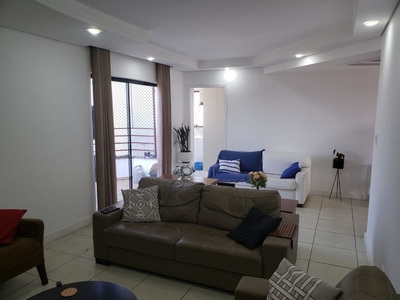 Apartamento à venda emRua Doutor Vicente Giacaglini