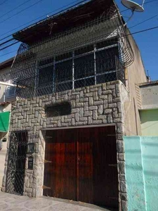 Casa com 3 quartos à venda no bairro Parquelândia, 149m²