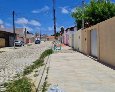 3 dormitórios, 2 suíte, 3 banheiro, 2 vagas na garagem, 160M² de Área Construída