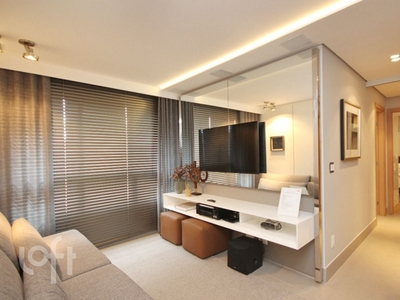 Apartamento à venda em Lourdes com 69 m², 2 quartos, 2 suítes, 2 vagas
