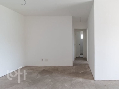 Apartamento à venda em Vila Augusta com 94 m², 3 quartos, 1 suíte, 2 vagas