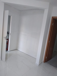 Apartamento à venda em Vila Galvão com 35 m², 1 quarto, 1 suíte, 1 vaga