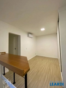 Apartamento à venda em Vila Olímpia com 50 m², 1 quarto, 1 suíte, 1 vaga