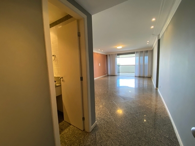 Apartamento em Candeal, Salvador/BA de 170m² 4 quartos para locação R$ 5.300,00/mes