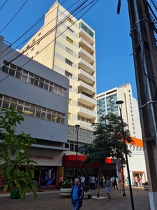 Apartamento em Centro, Londrina/PR de 226m² 3 quartos à venda por R$ 488.000,00