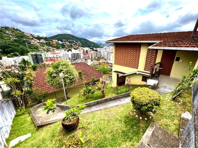 Casa em Agriões, Teresópolis/RJ de 143m² 2 quartos à venda por R$ 539.000,00