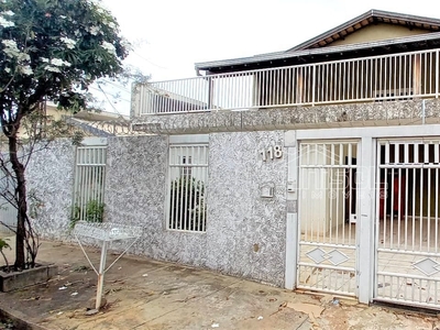 Casa em Bassan, Marília/SP de 200m² 4 quartos à venda por R$ 429.000,00