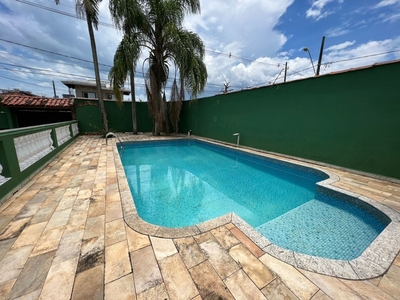 Casa em Boqueirão, Praia Grande/SP de 166m² 3 quartos à venda por R$ 659.000,00